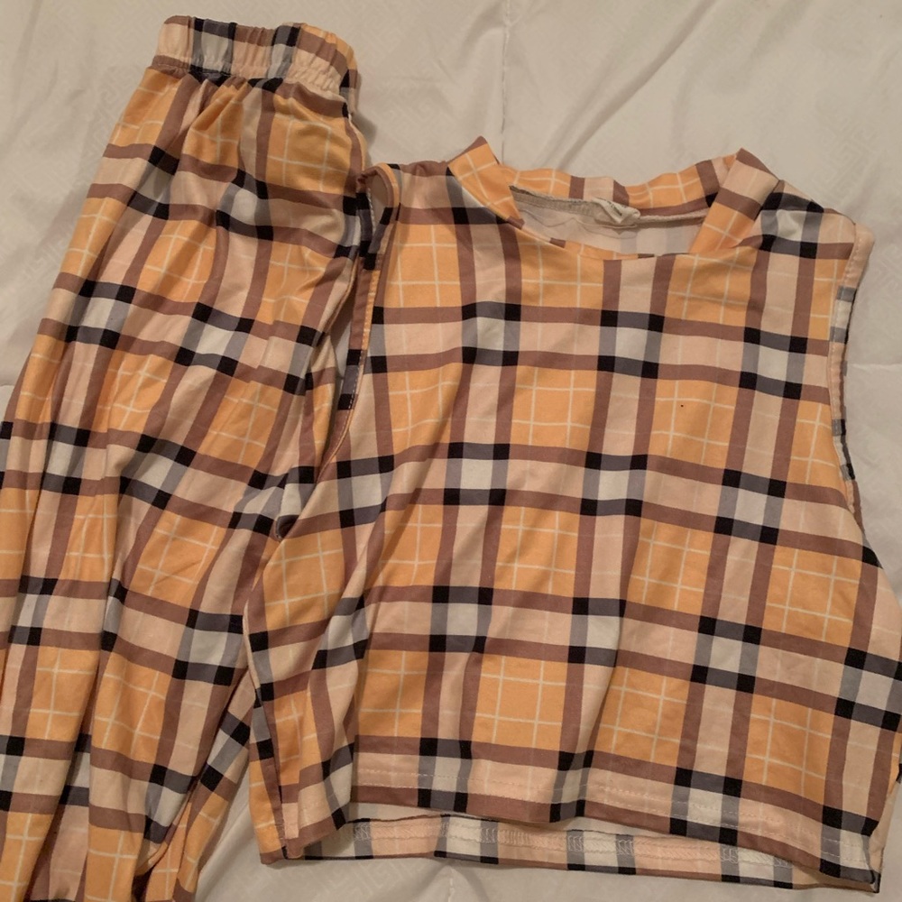 Girls never worn pant set